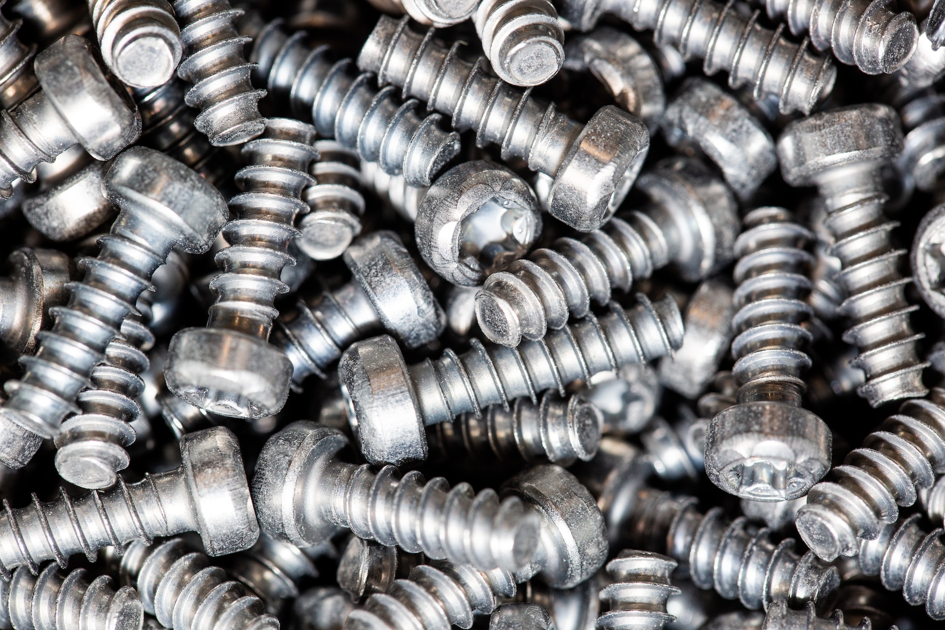 benefits of hard chrome plating - pile of screws